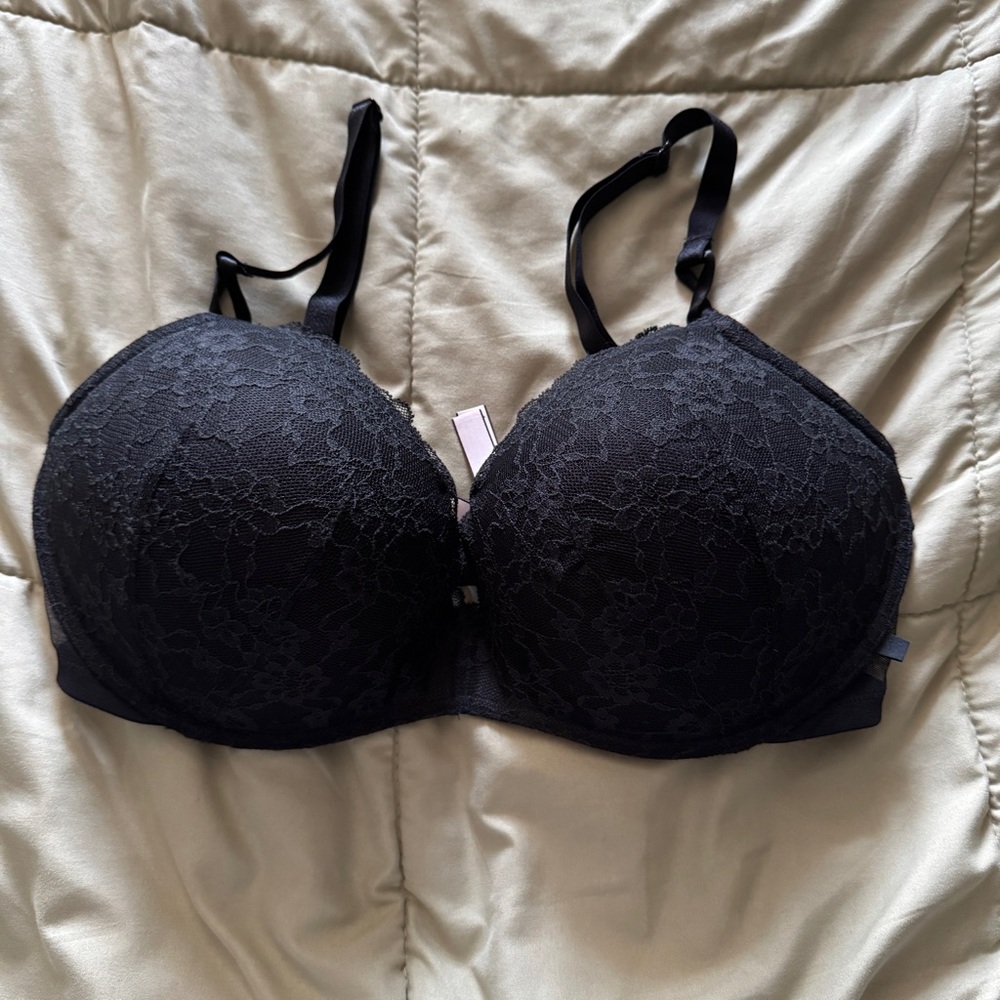 Victoria's Secret Black Lace Bra Wireless